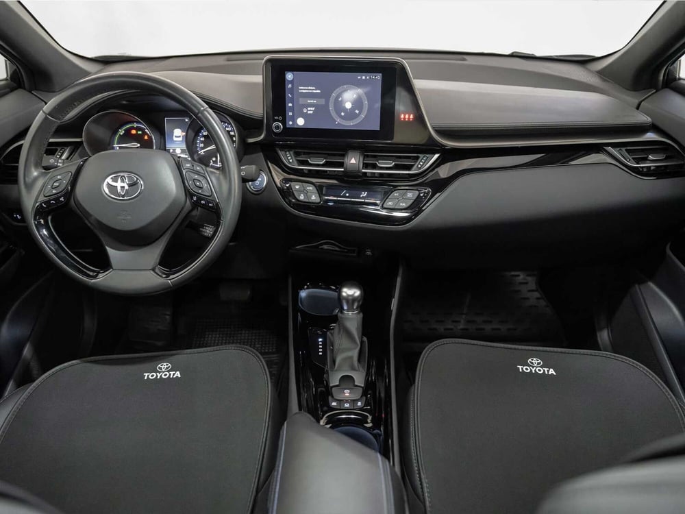 Toyota Toyota C-HR usata a Foggia (9)
