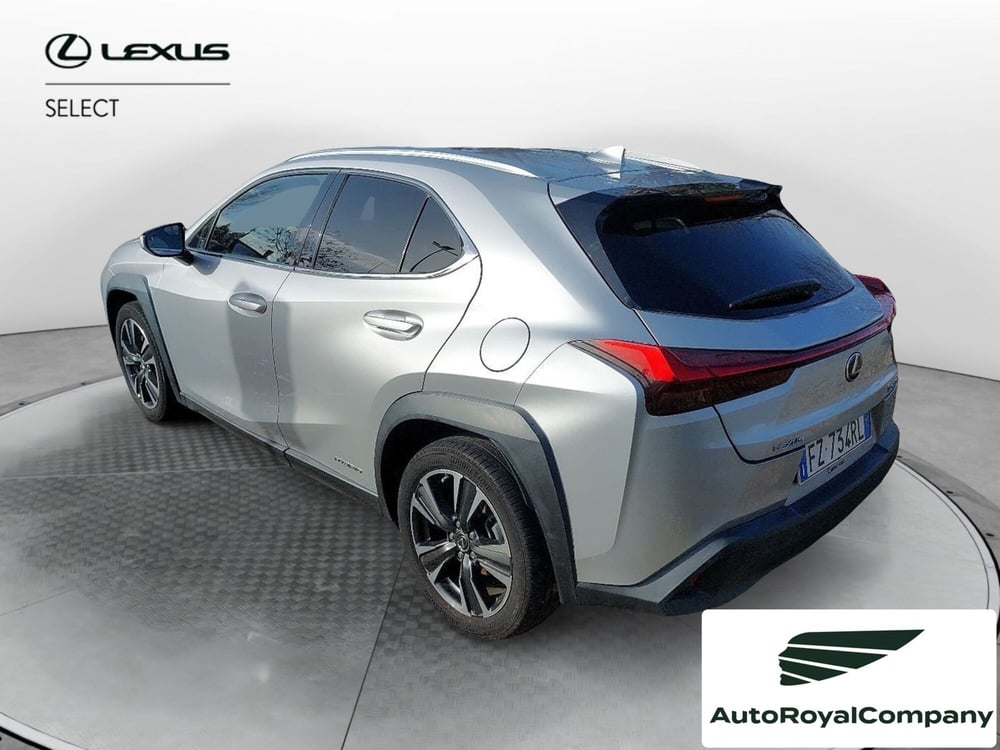 Lexus UX usata a Roma (5)