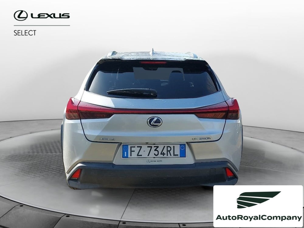 Lexus UX usata a Roma (6)