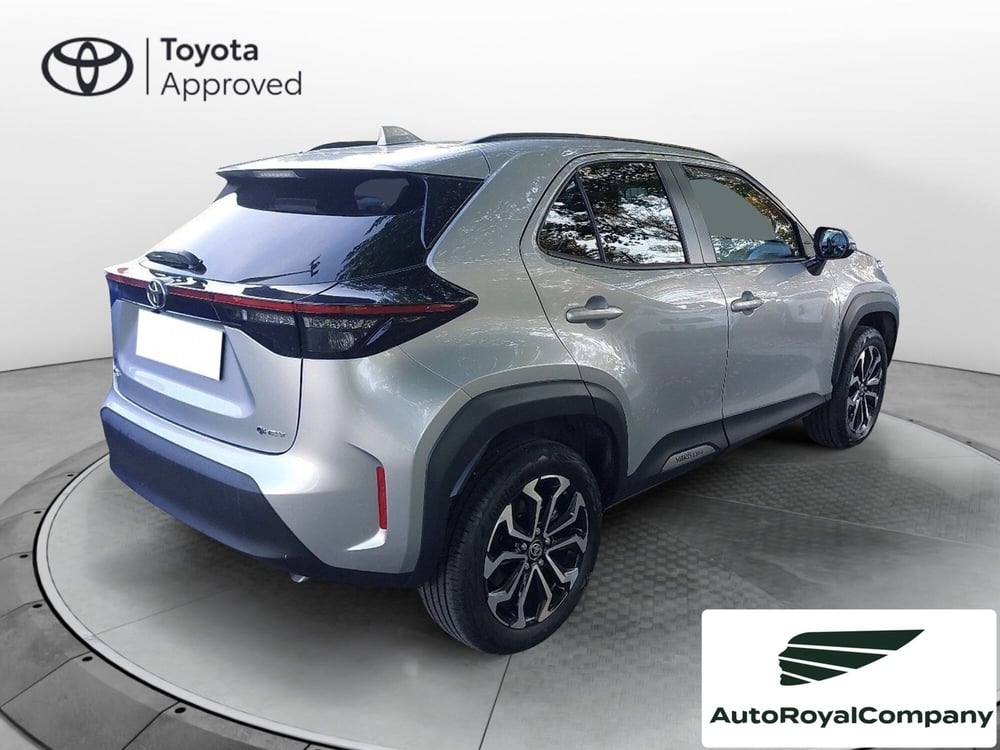 Toyota Yaris Cross usata a Roma (6)