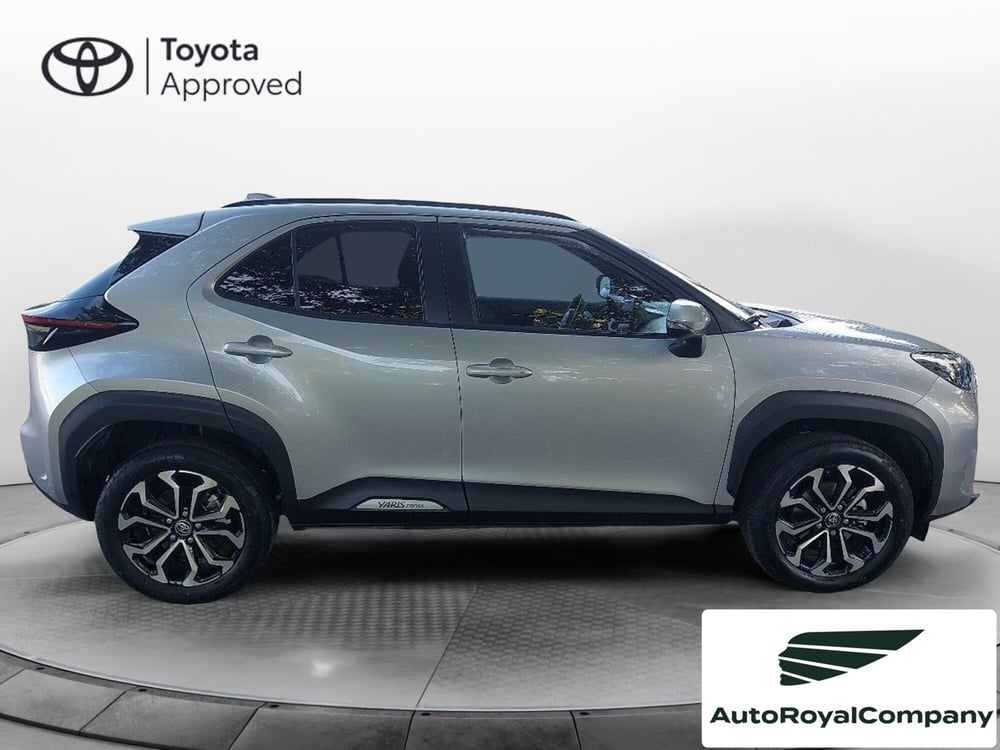 Toyota Yaris Cross usata a Roma (7)