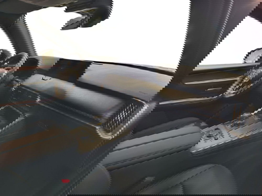 Mazda CX-80 nuova a Udine (9)