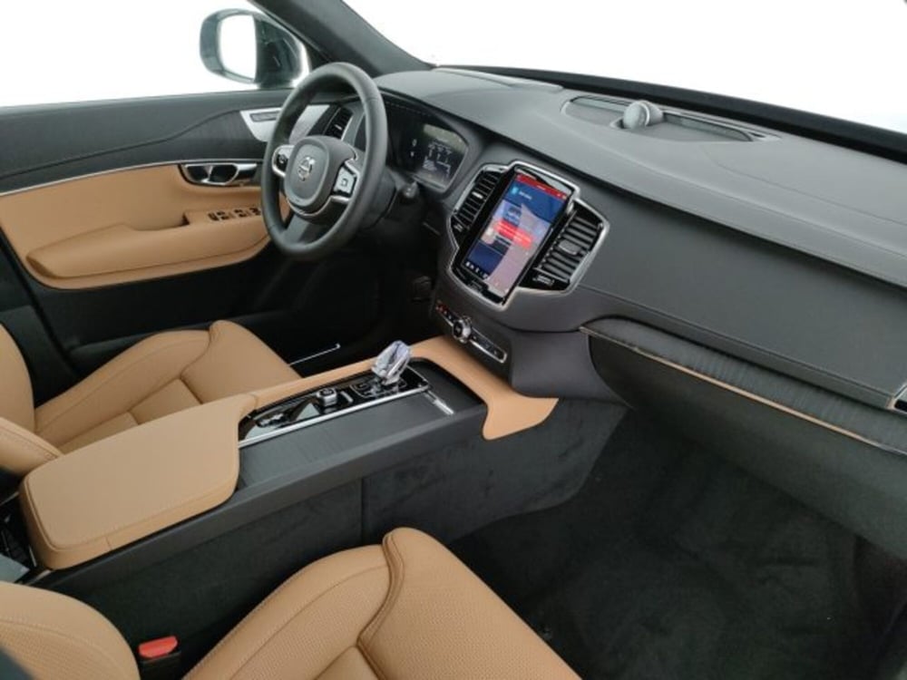 Volvo XC90 nuova a Modena (11)