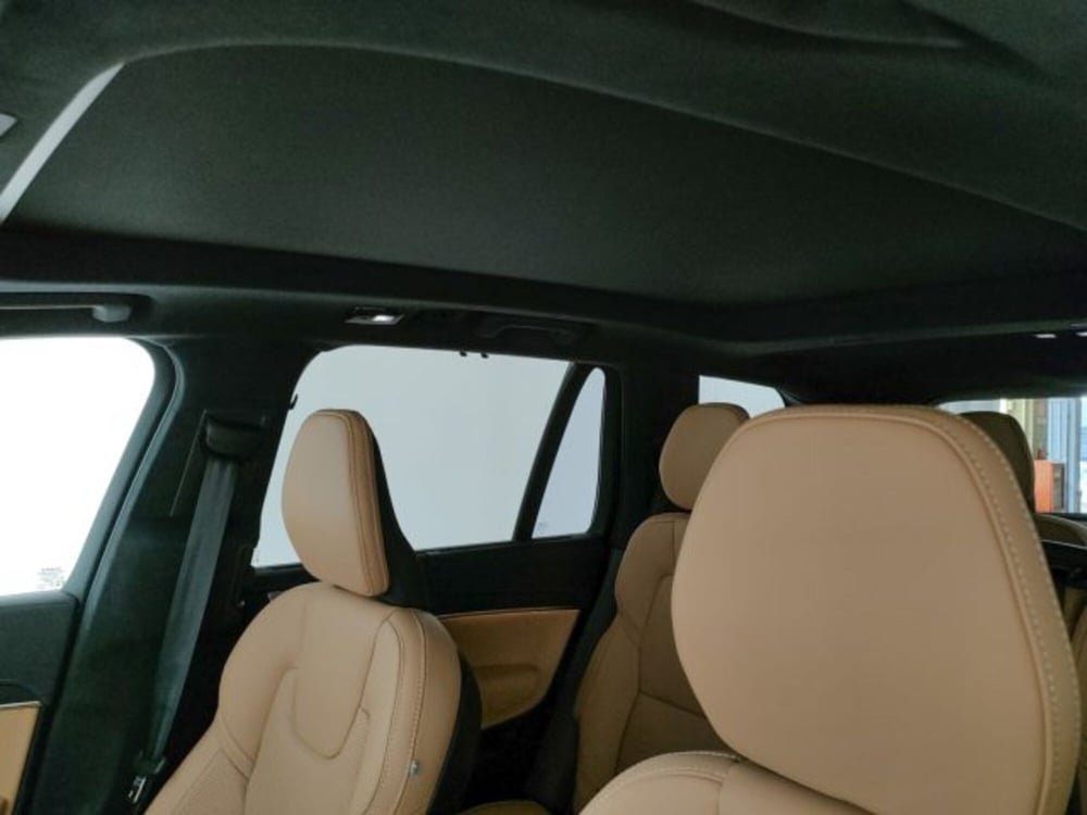 Volvo XC90 nuova a Modena (20)