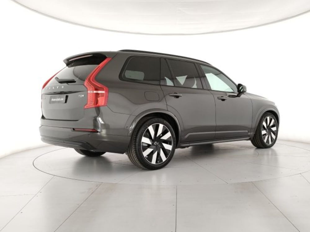 Volvo XC90 nuova a Modena (5)