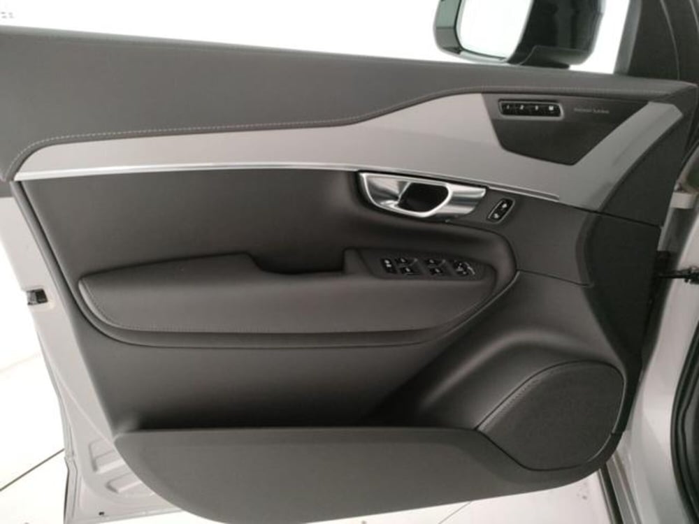 Volvo XC90 nuova a Modena (12)