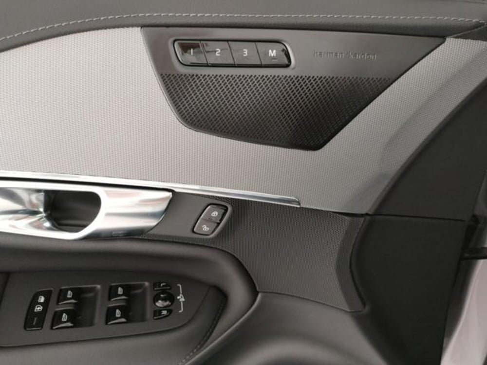 Volvo XC90 nuova a Modena (13)