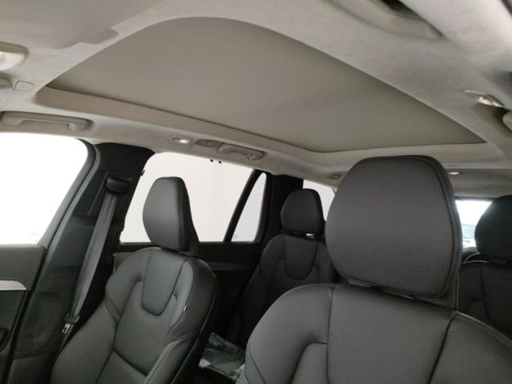 Volvo XC90 nuova a Modena (16)
