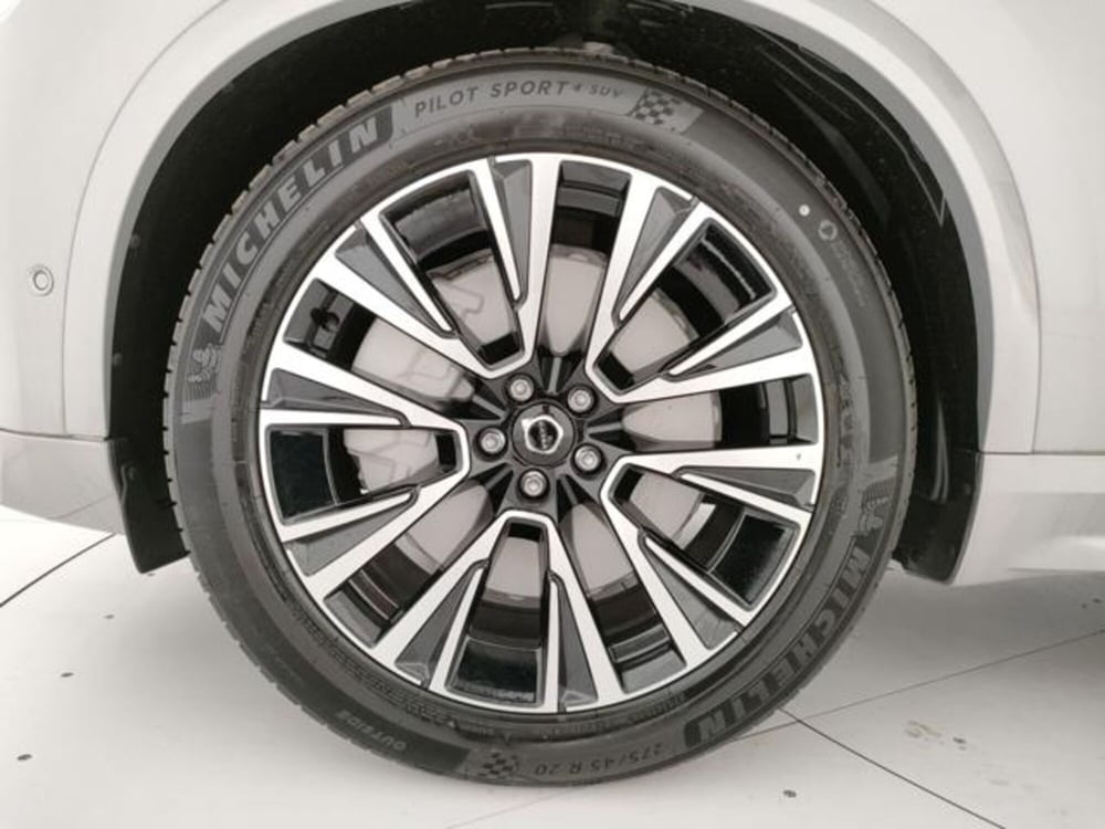 Volvo XC90 nuova a Modena (8)