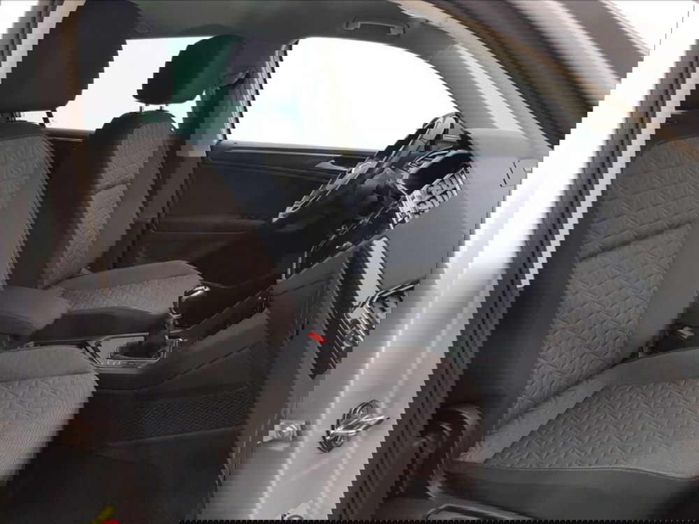 Volkswagen Tiguan usata a Lucca (11)