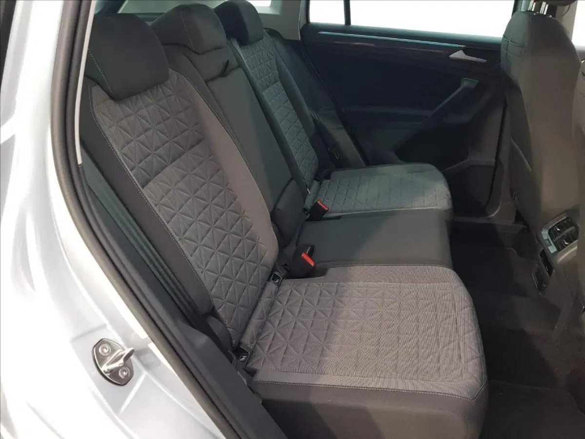 Volkswagen Tiguan usata a Lucca (12)