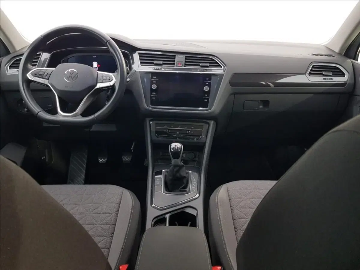 Volkswagen Tiguan usata a Lucca (13)