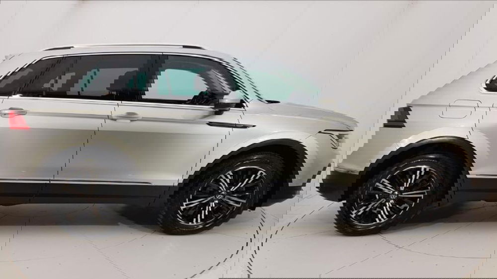 Volkswagen Tiguan usata a Lucca (7)