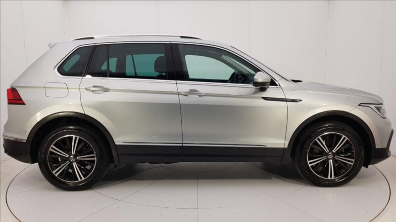 Volkswagen Tiguan usata a Lucca (7)