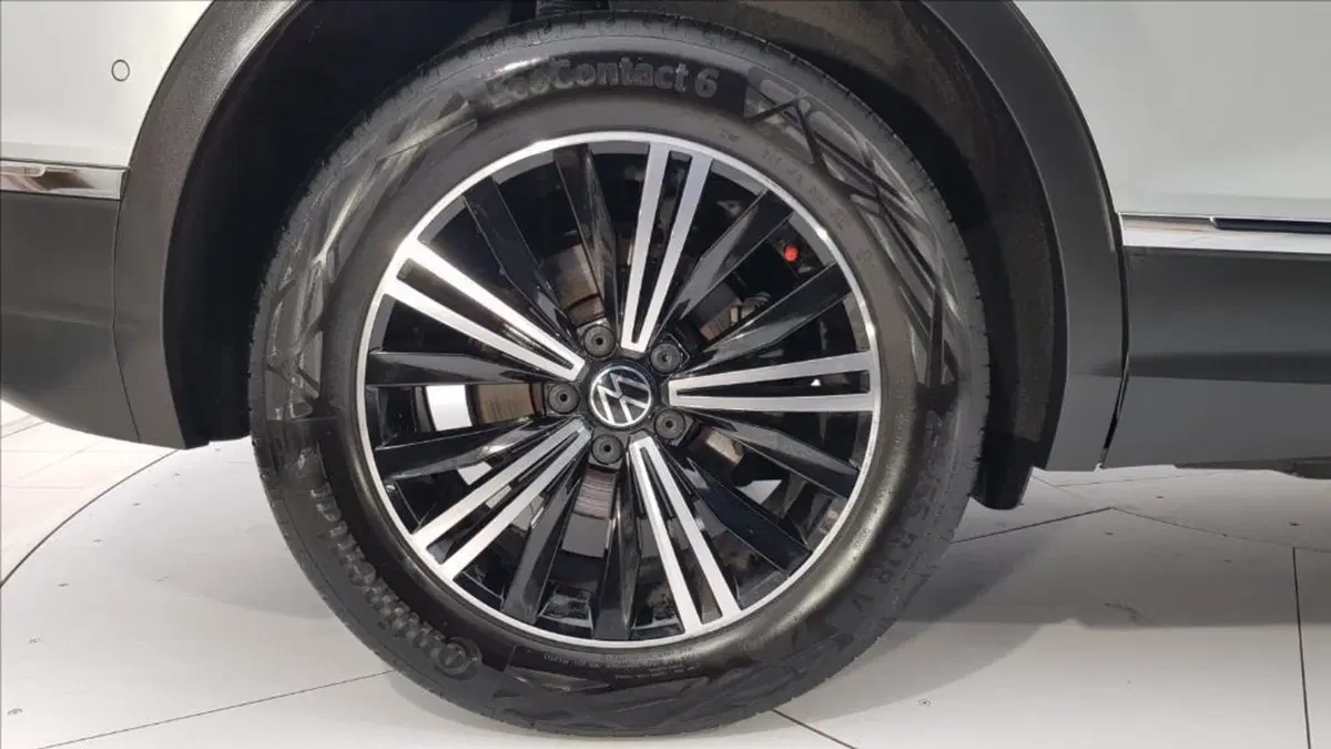 Volkswagen Tiguan usata a Lucca (9)