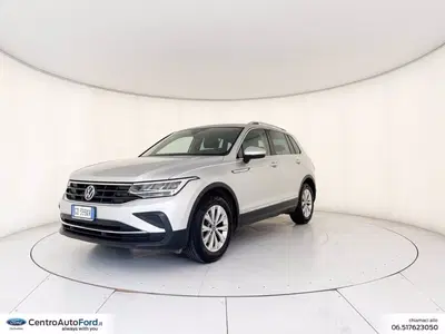 Volkswagen Tiguan Allspace 2.0 tdi Life 150cv dsg del 2021 usata a Albano Laziale