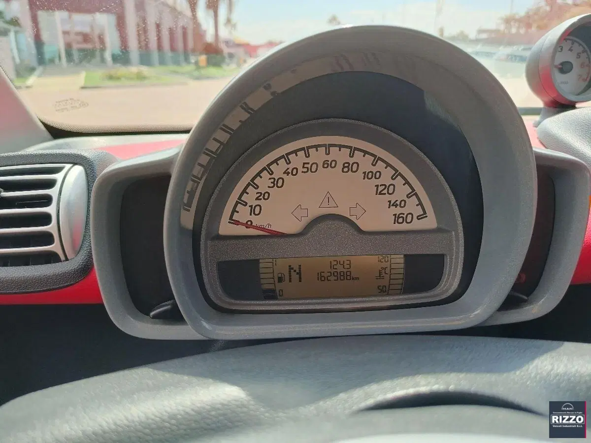 smart Fortwo usata a Lecce (13)