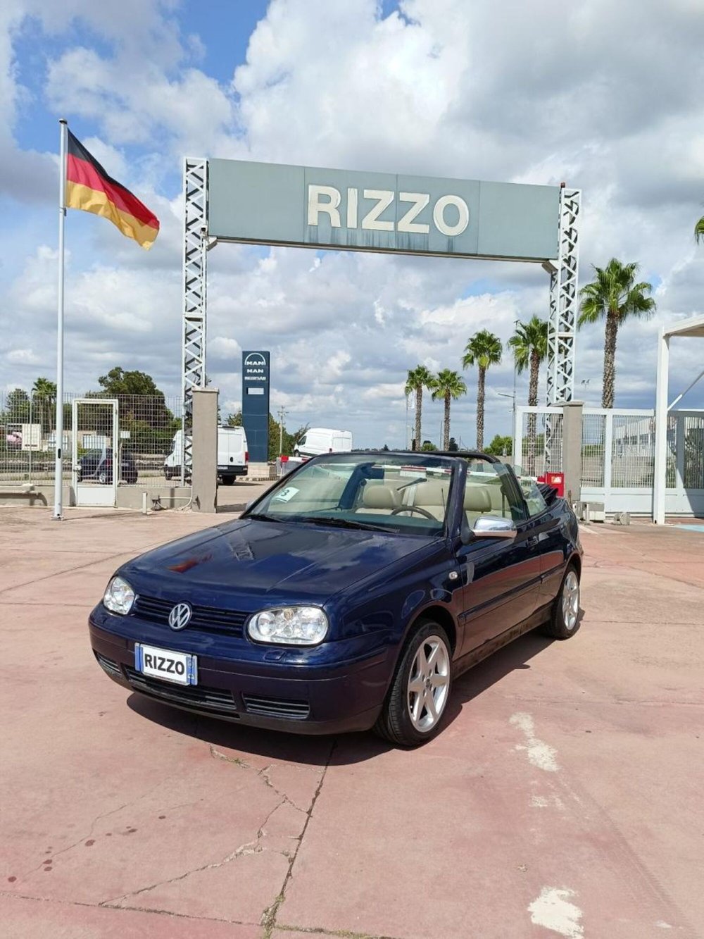 Volkswagen Golf Cabrio usata a Lecce (3)