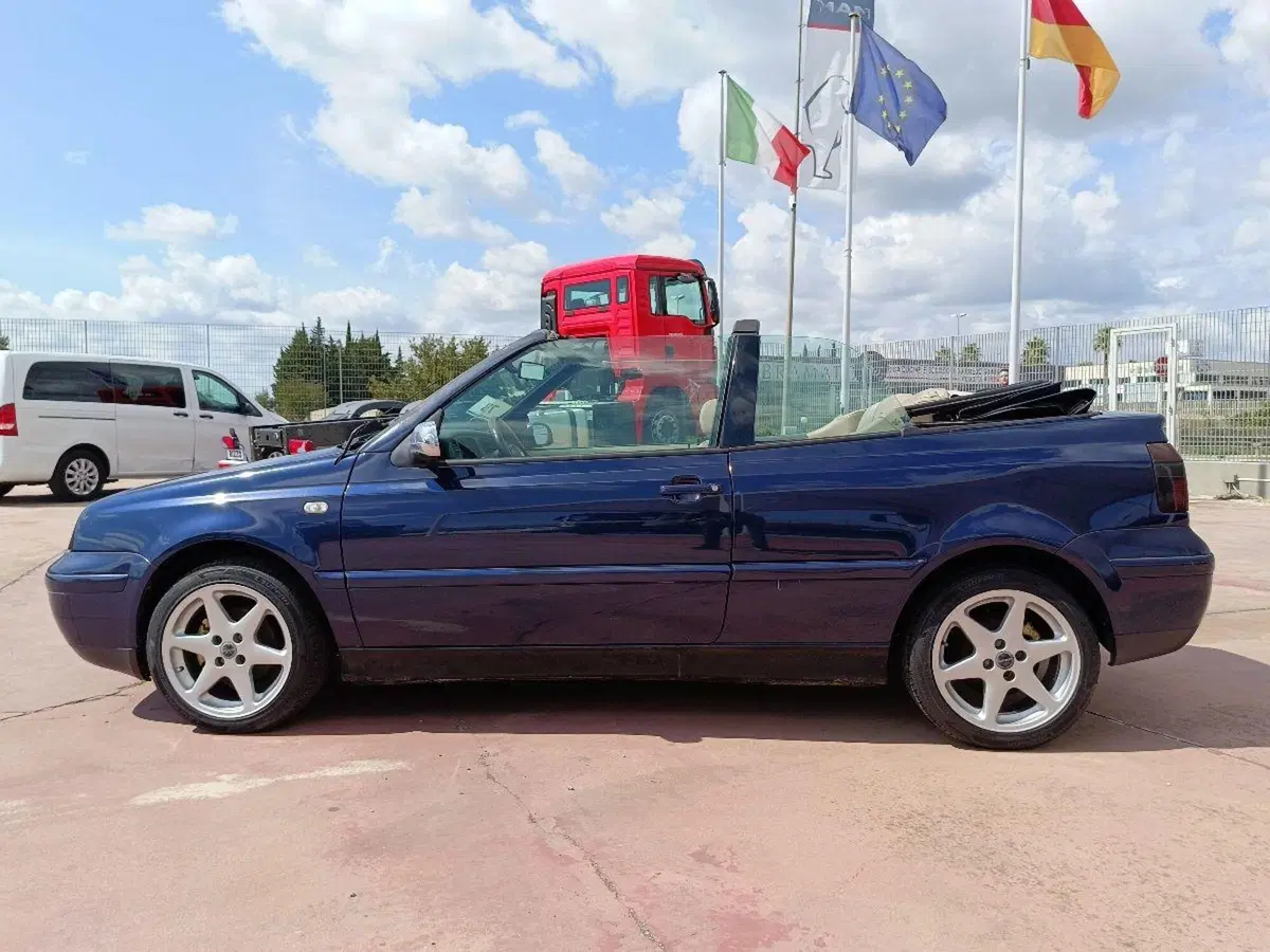 Volkswagen Golf Cabrio usata a Lecce (5)