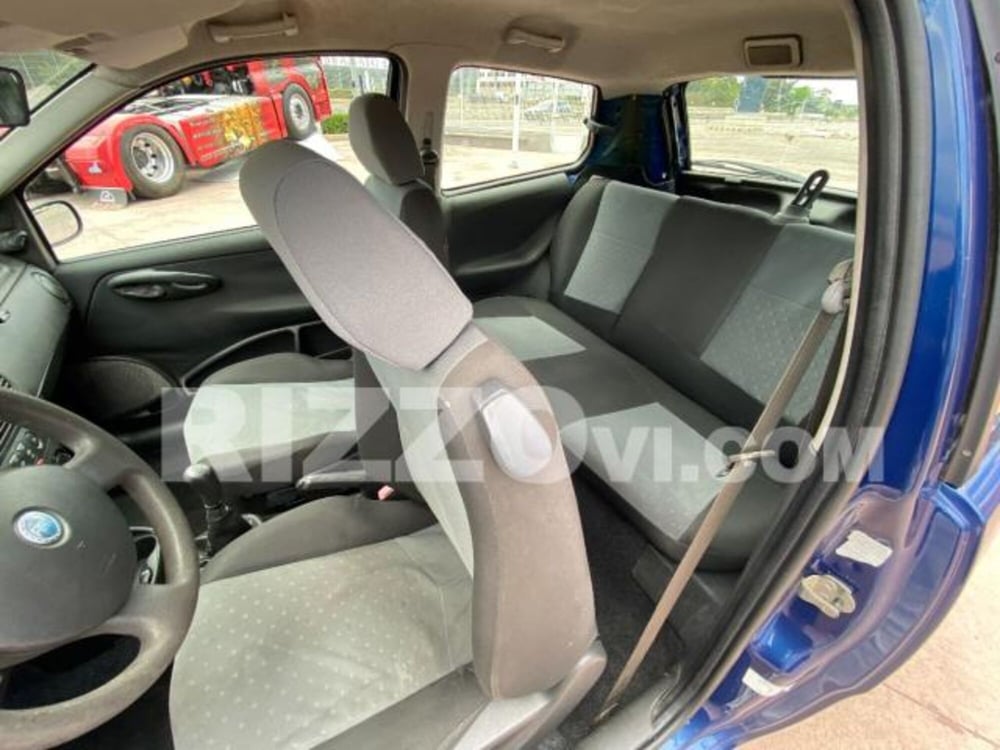Fiat Punto usata a Lecce (9)