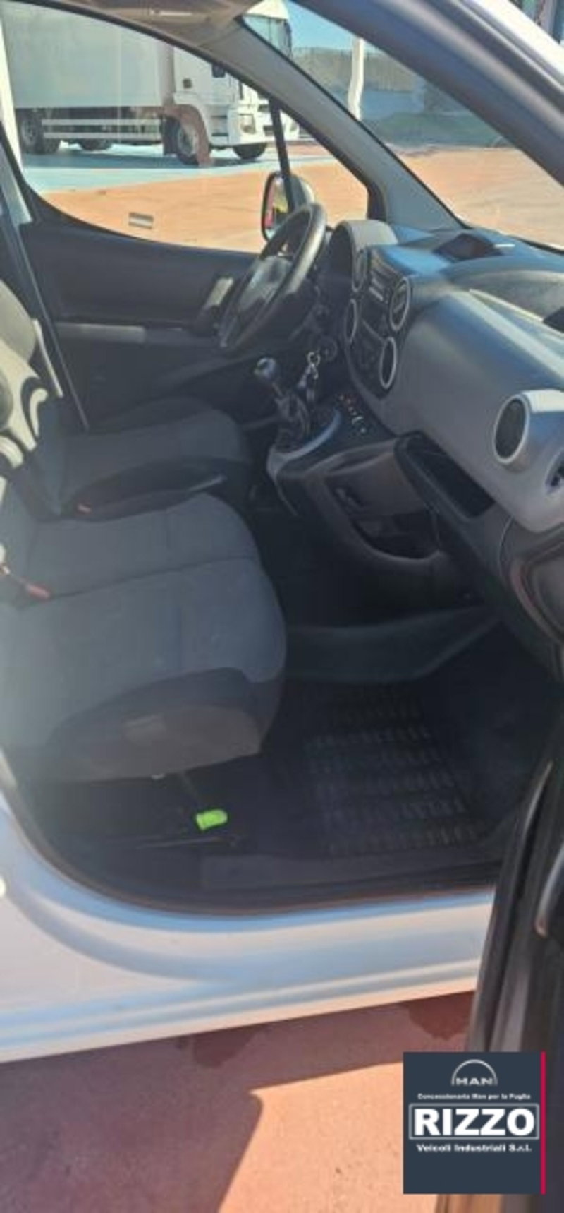 Citroen Berlingo usata a Lecce (6)