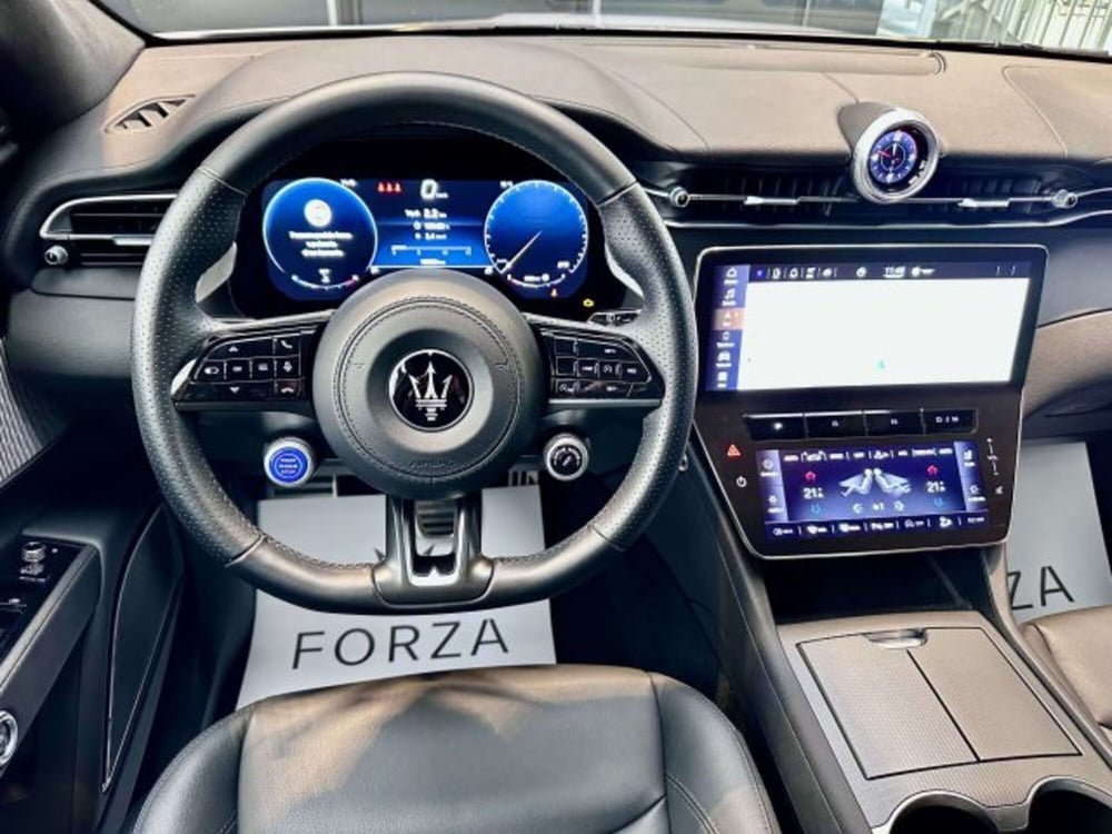 Maserati Grecale usata a Torino (14)
