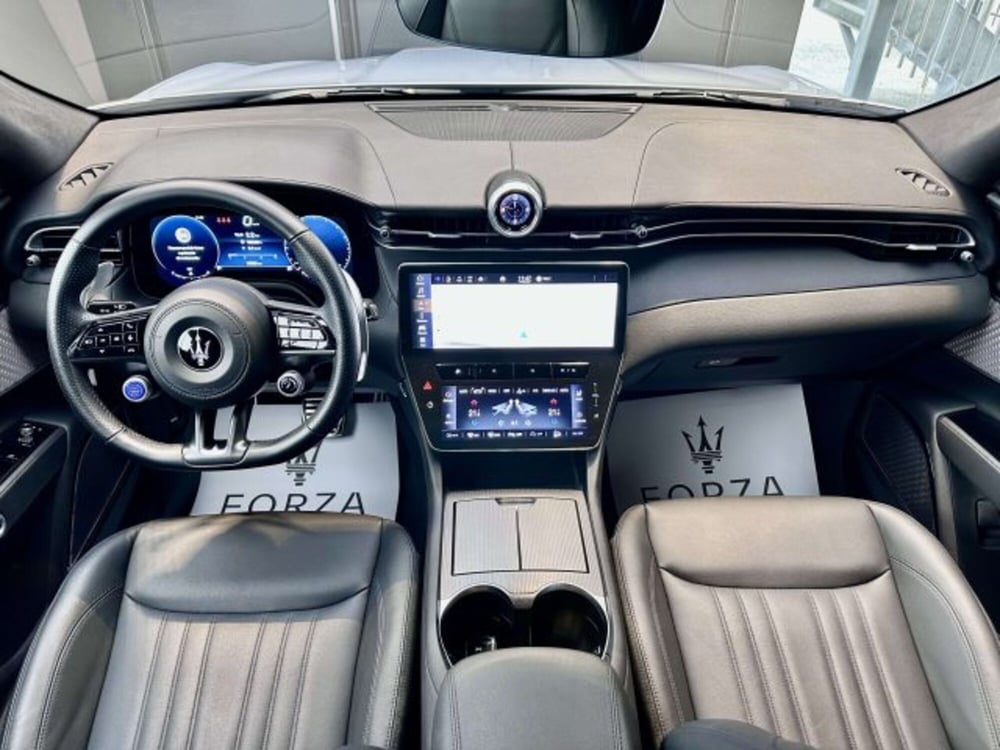 Maserati Grecale usata a Torino (15)