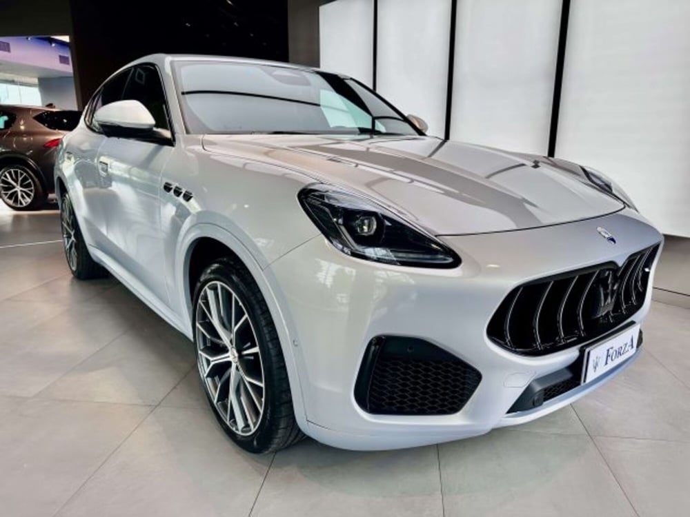 Maserati Grecale usata a Torino (3)