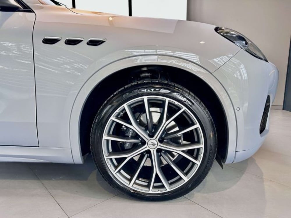 Maserati Grecale usata a Torino (4)