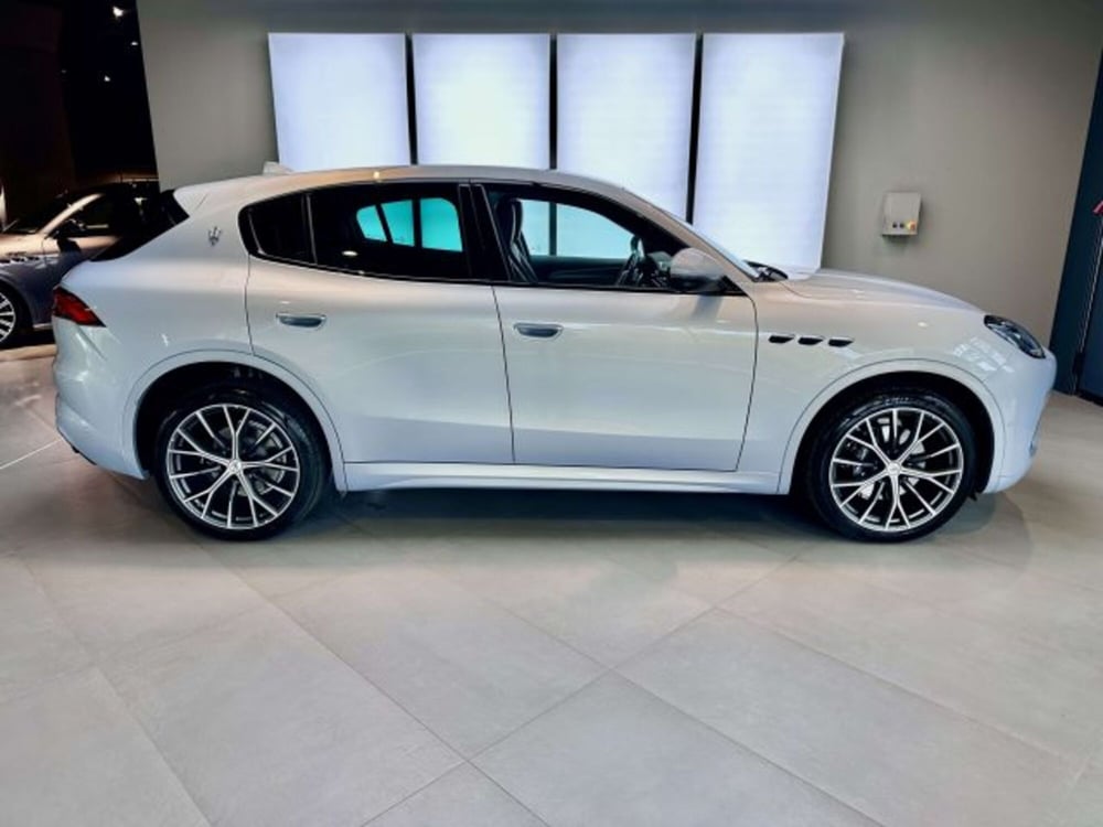 Maserati Grecale usata a Torino (5)