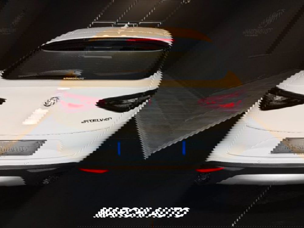 Alfa Romeo Stelvio usata a Perugia (6)