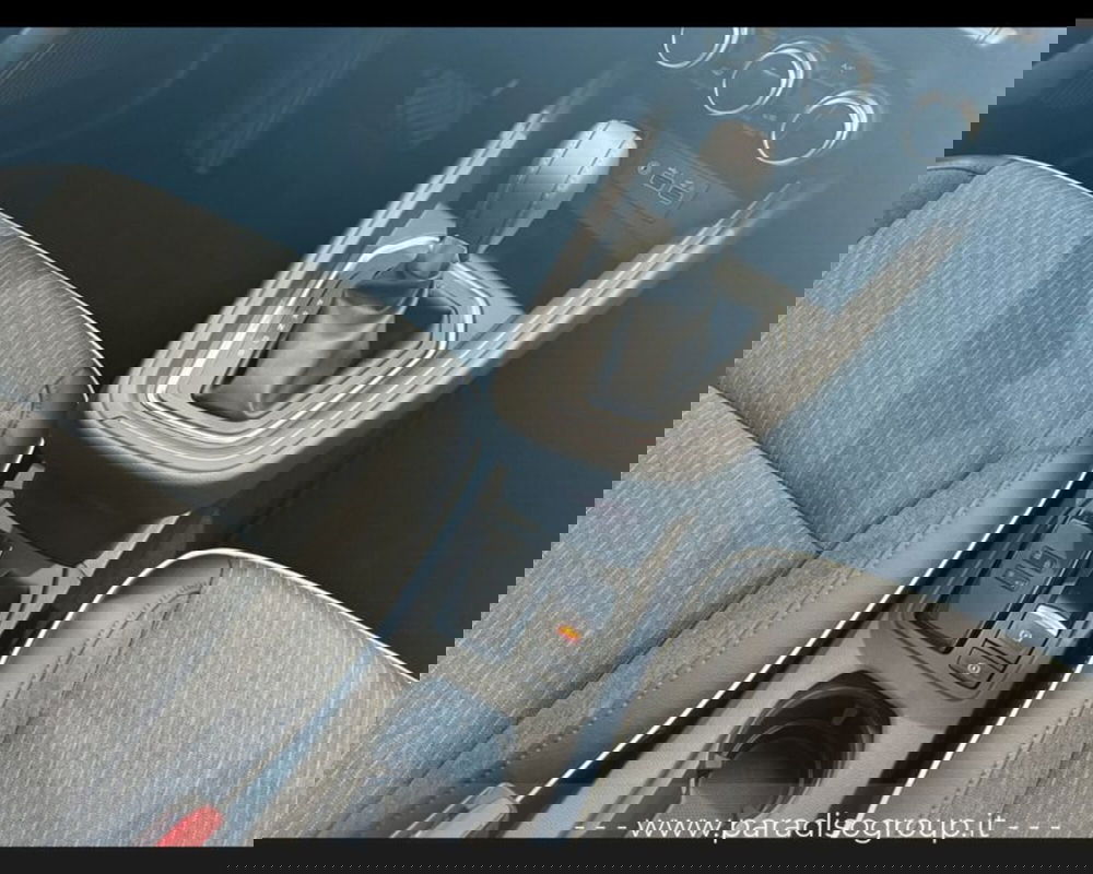 Mitsubishi Colt nuova a Catanzaro (14)