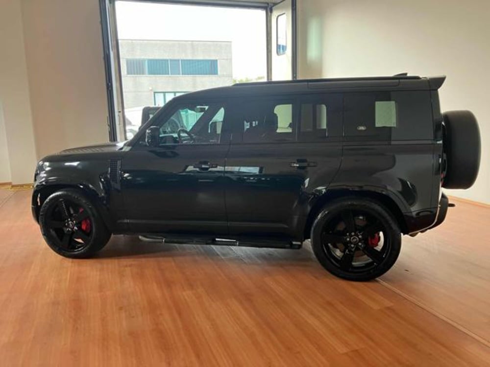 Land Rover Defender usata a Lucca (7)