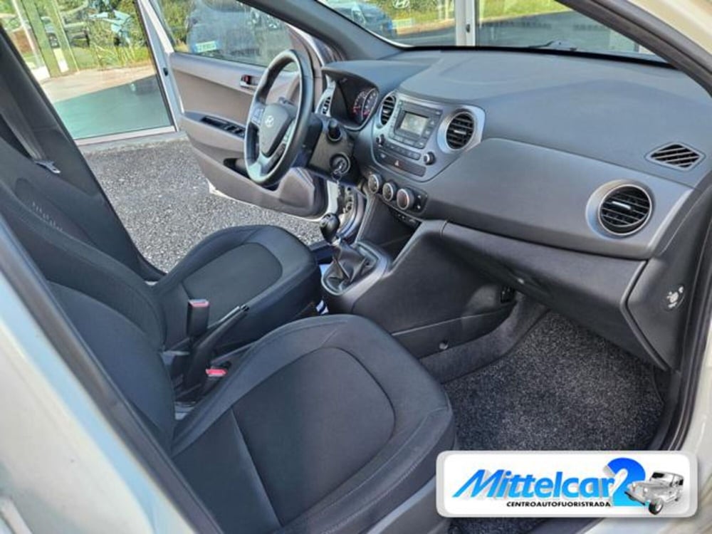 Hyundai i10 usata a Udine (9)