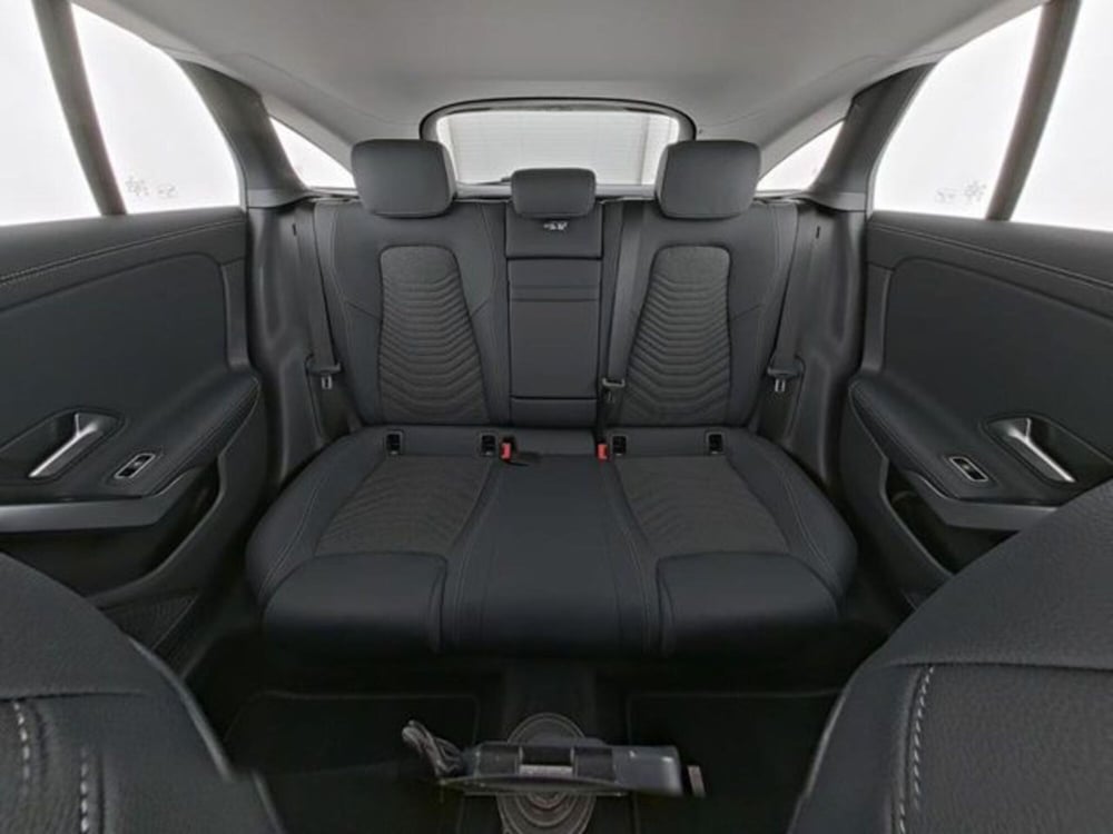 Mercedes-Benz CLA Shooting Brake usata a Novara (10)