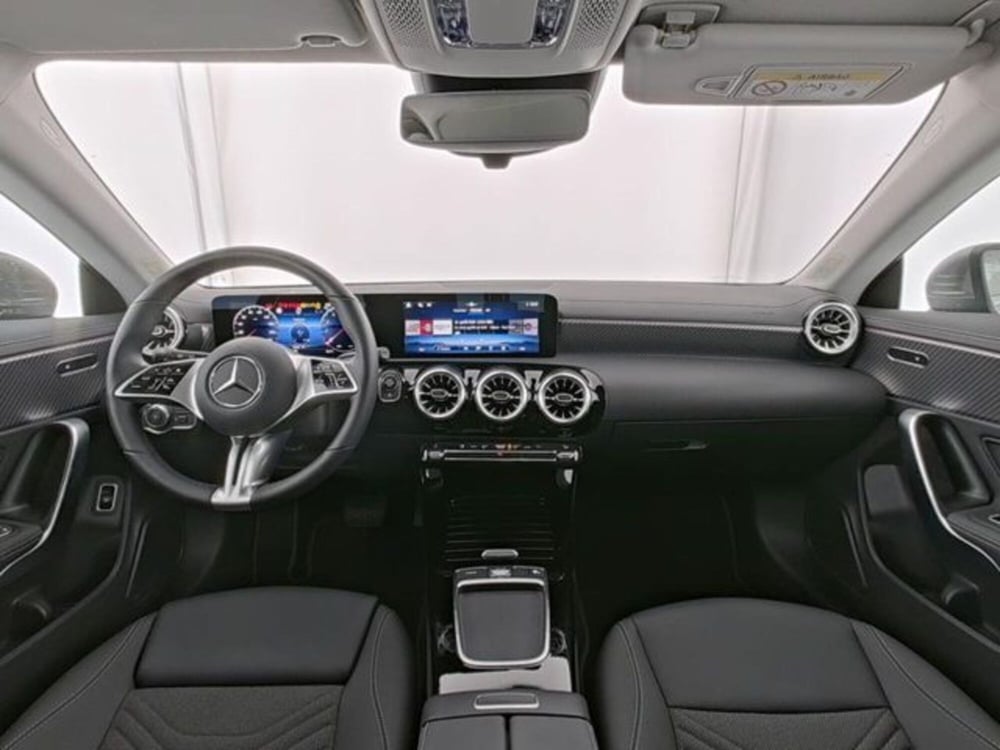 Mercedes-Benz CLA Shooting Brake usata a Novara (6)