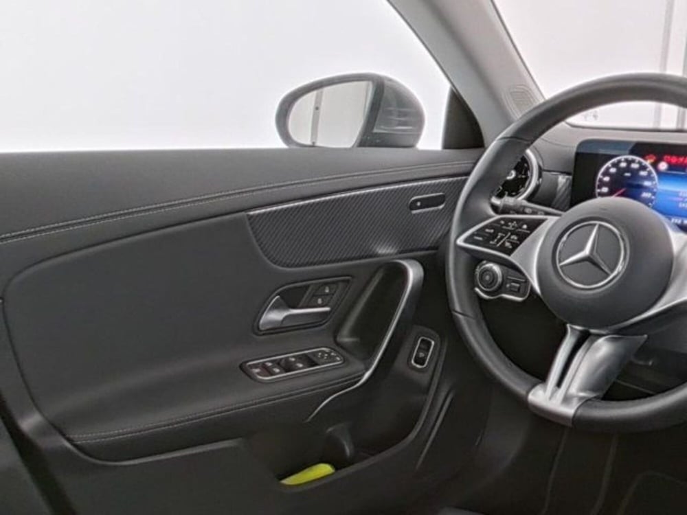 Mercedes-Benz CLA Shooting Brake usata a Novara (9)