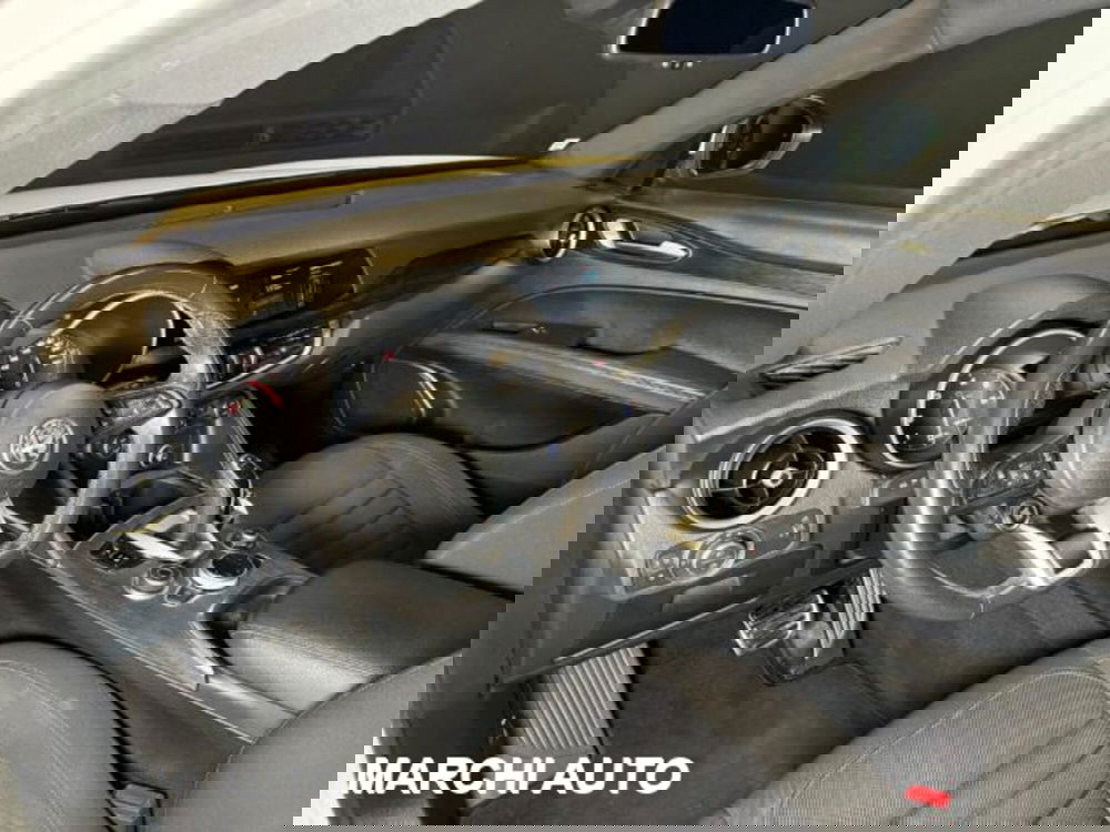 Alfa Romeo Stelvio usata a Perugia (10)