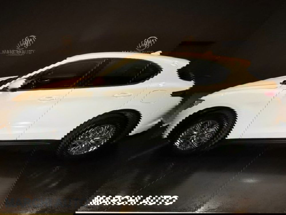 Alfa Romeo Stelvio usata a Perugia (8)