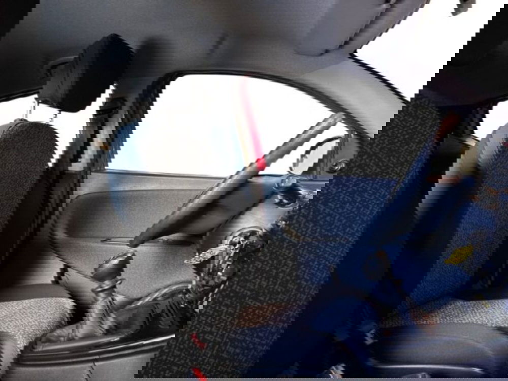 Lancia Ypsilon usata a Ancona (16)