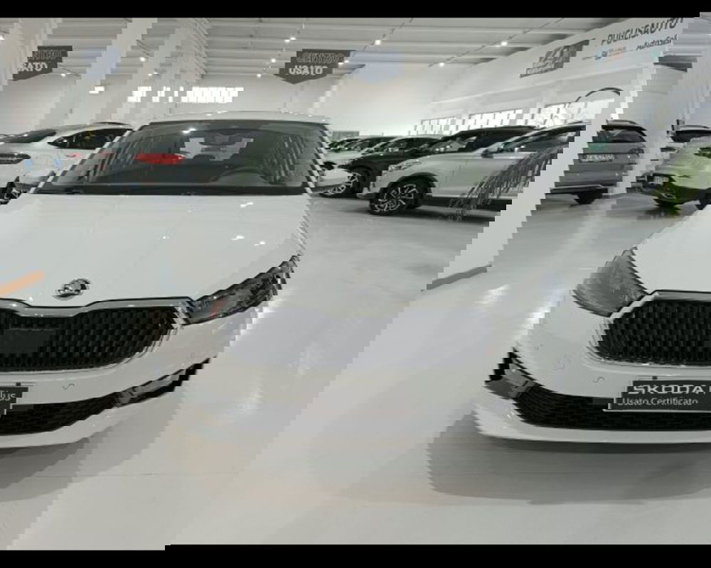 Skoda Fabia usata a Catania (2)