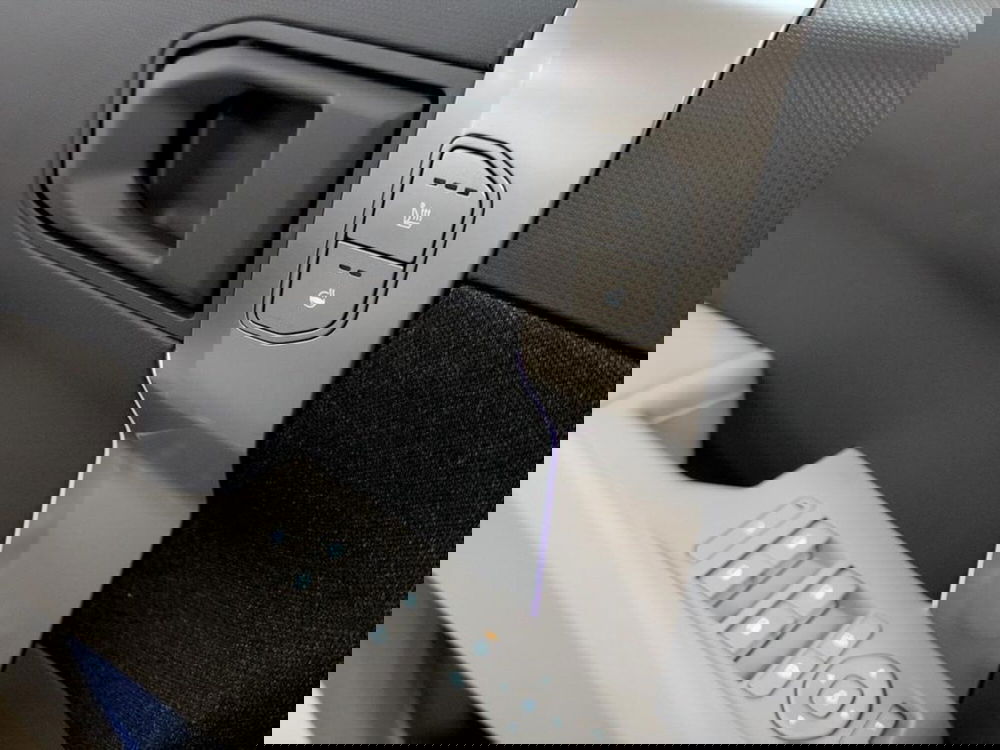 Kia EV3 nuova a Piacenza (13)