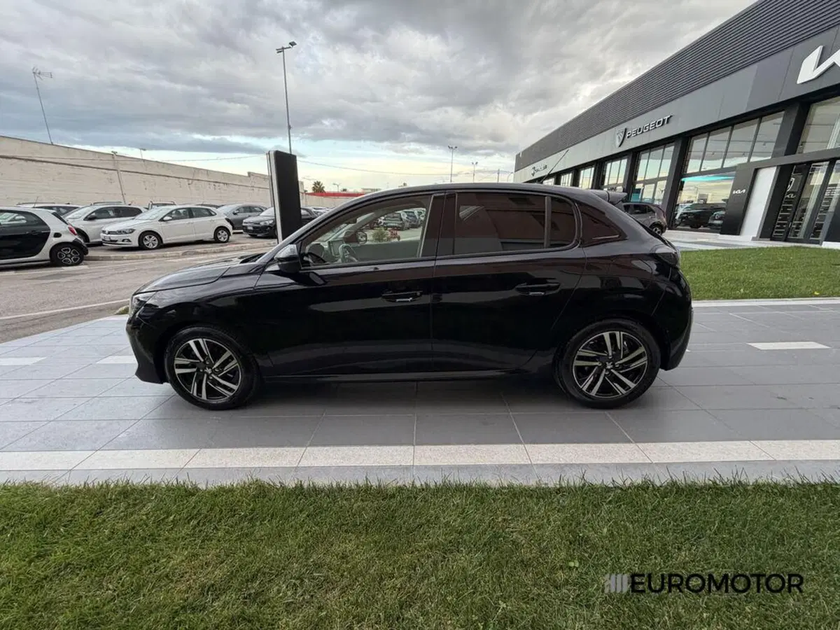 Peugeot 208 usata a Bari (8)