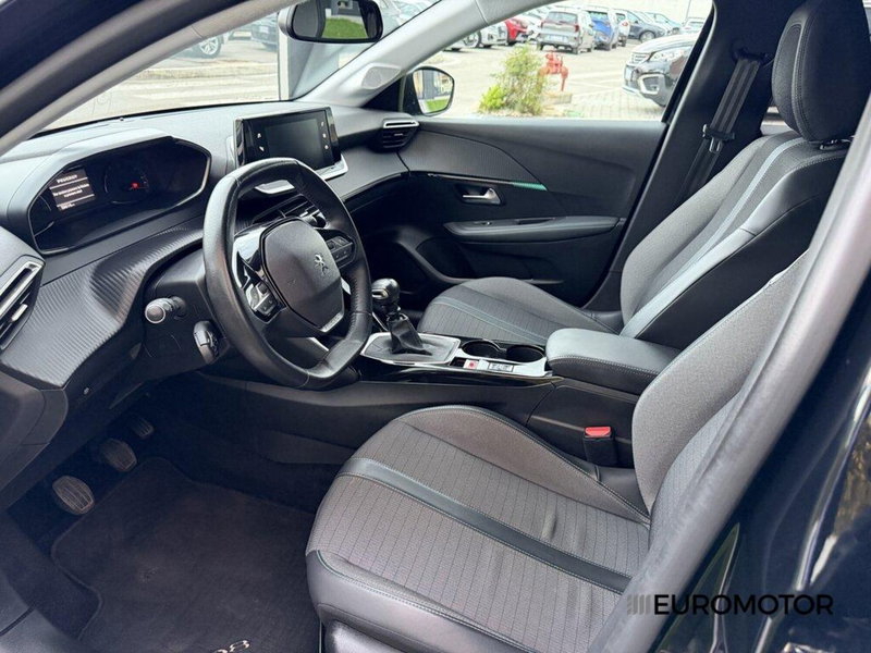 Peugeot 208 usata a Bari (9)