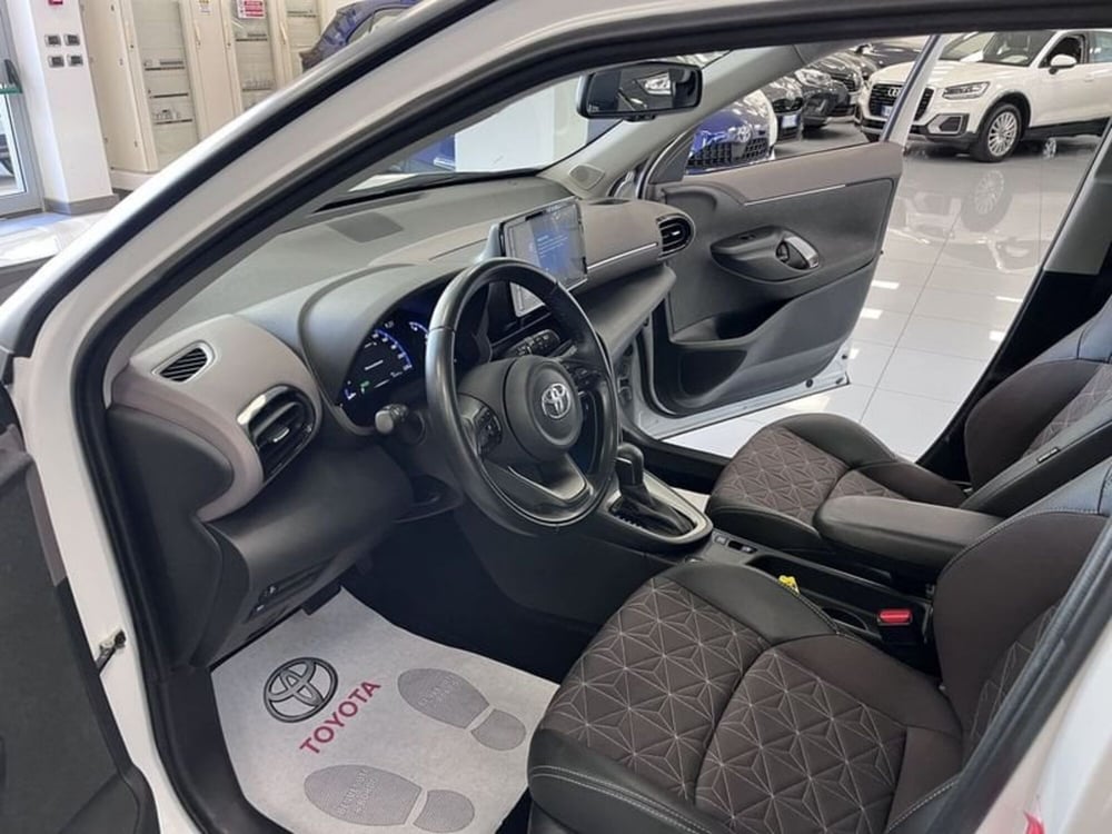 Toyota Yaris Cross usata a Prato (7)
