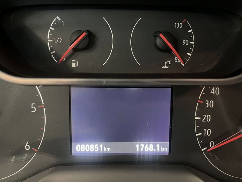 Opel Crossland X usata a Prato (11)