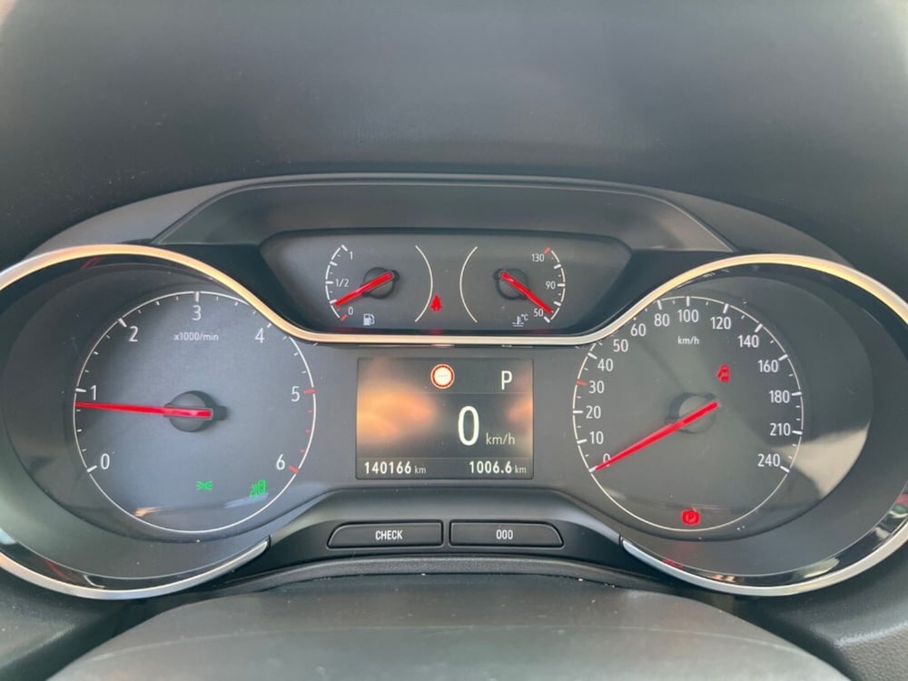 Opel Grandland X usata a Verona (16)