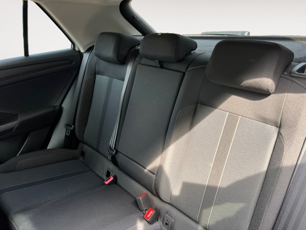 Volkswagen T-Roc usata a Verona (11)
