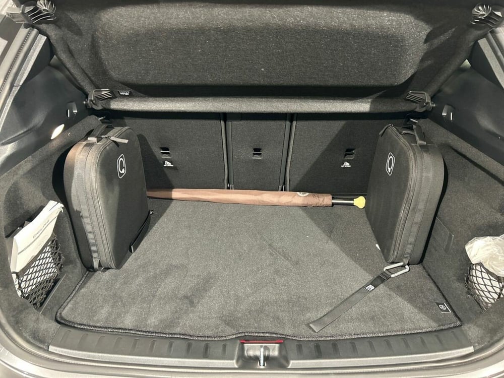 Mercedes-Benz GLA SUV usata a Lecco (12)