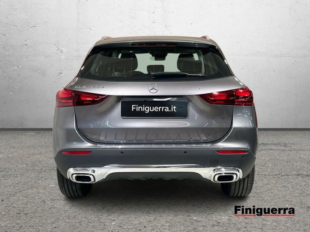 Mercedes-Benz GLA SUV usata a Lecco (3)